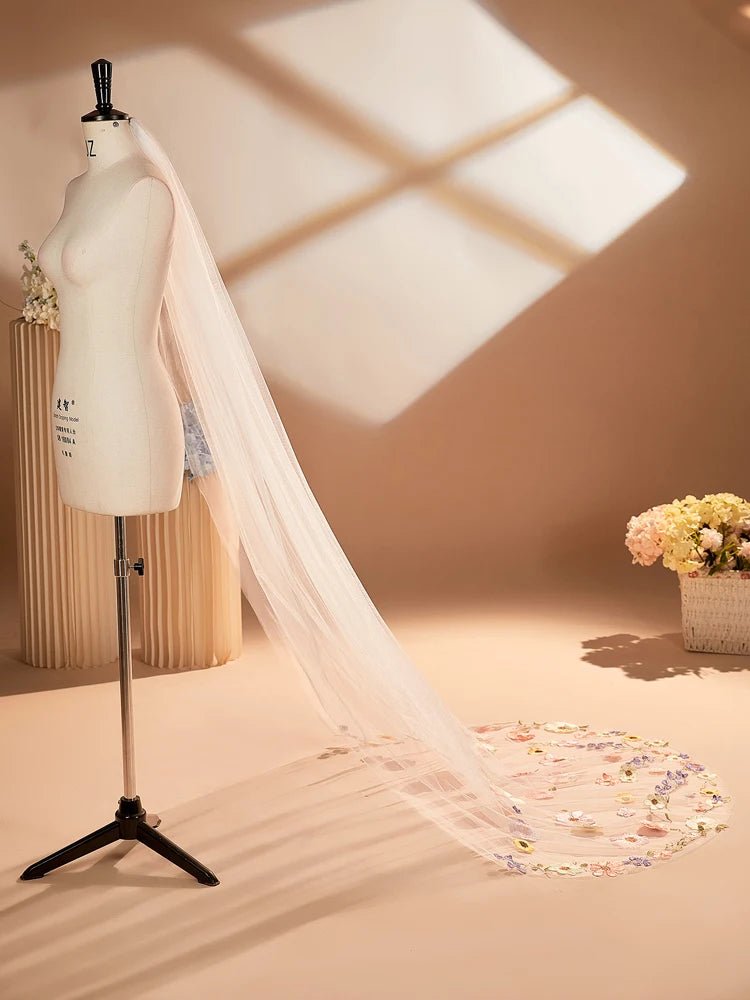 Amara | Coloured Flower Veil - 14:200002130Ivory - Bridal Veil - Ivory & White