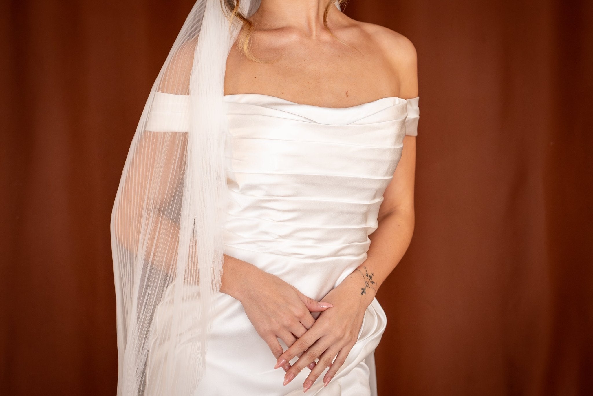 Cleo | Pleated Tulle Veil - 14:496Pure White Off White;200000063:200011422 - Bridal Veil - Ivory & White