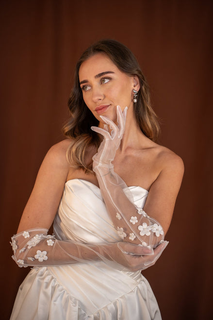 Flora | Tulle Gloves with Flower Detail - 14:366mm15 - Bridal Accessories - Ivory & White