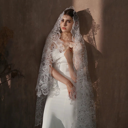 Liana | Full Lace Veil - 14:291m - Bridal Veil - Ivory & White