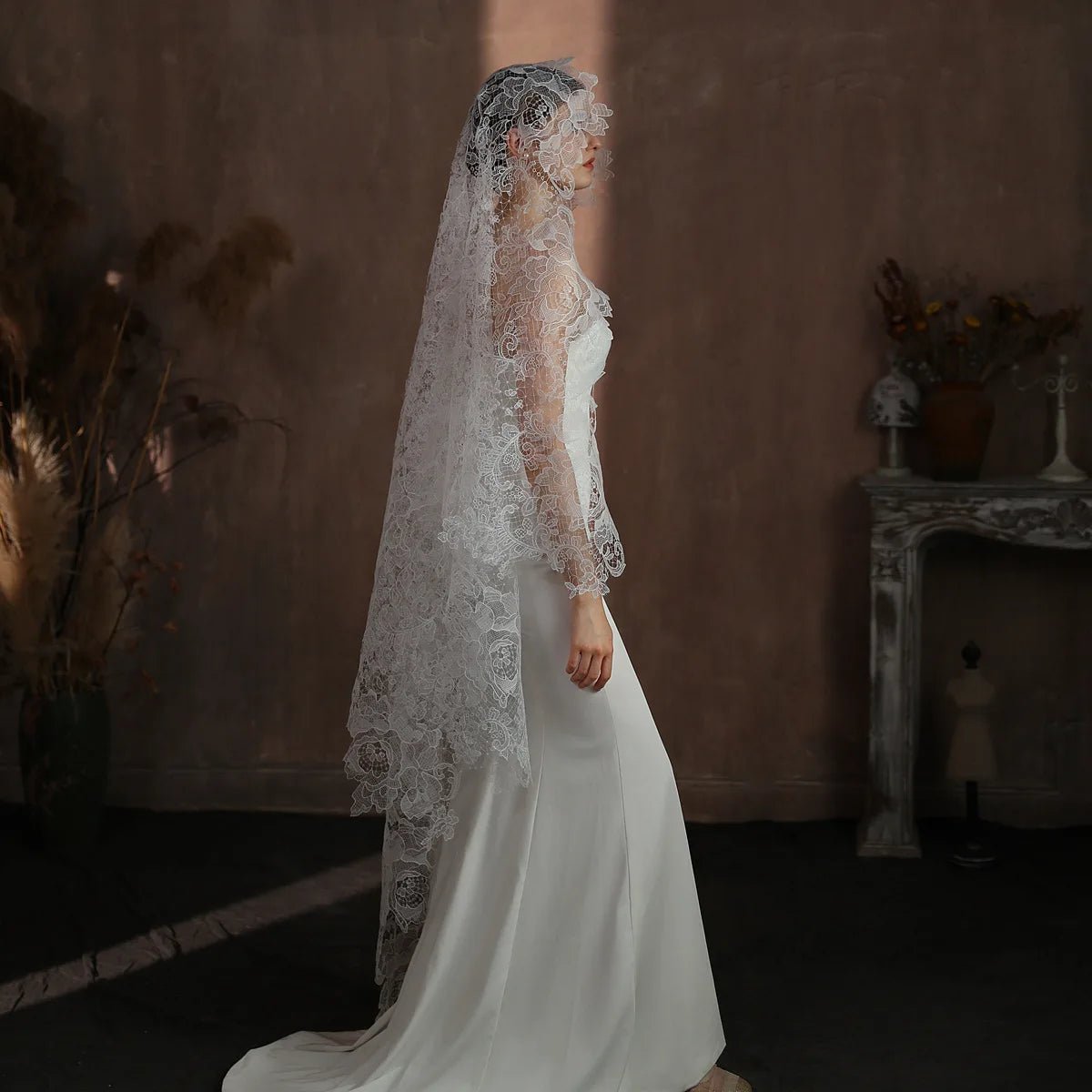 Liana | Full Lace Veil - 14:291m - Bridal Veil - Ivory & White