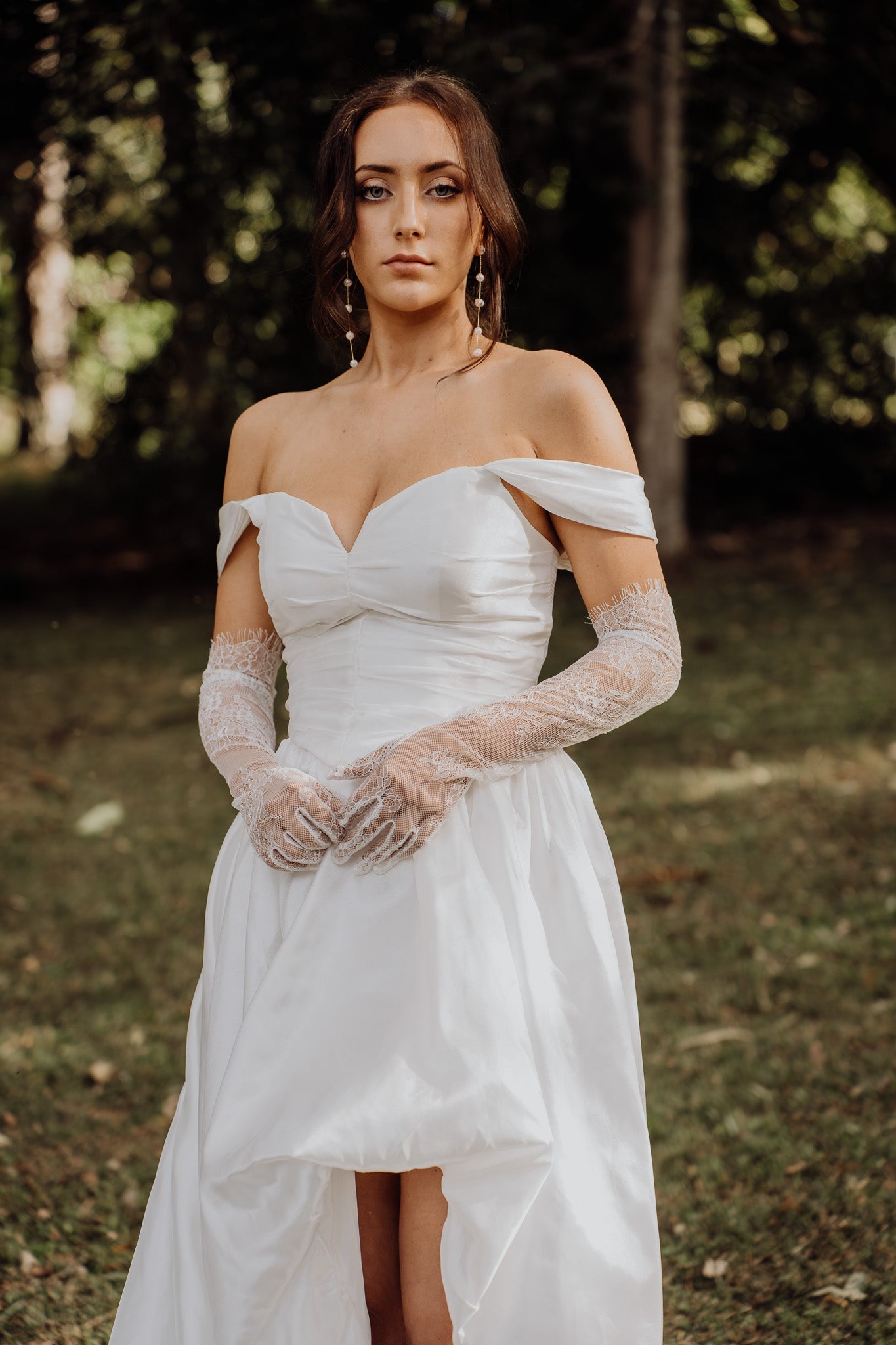 Odessa | Lace Gloves - 14:29WG054 - White - 1 - Bridal Accessories - Ivory & White