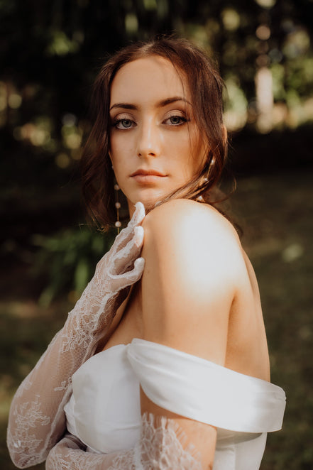 Odessa | Lace Gloves - 14:29WG054 - White - 1 - Bridal Accessories - Ivory & White