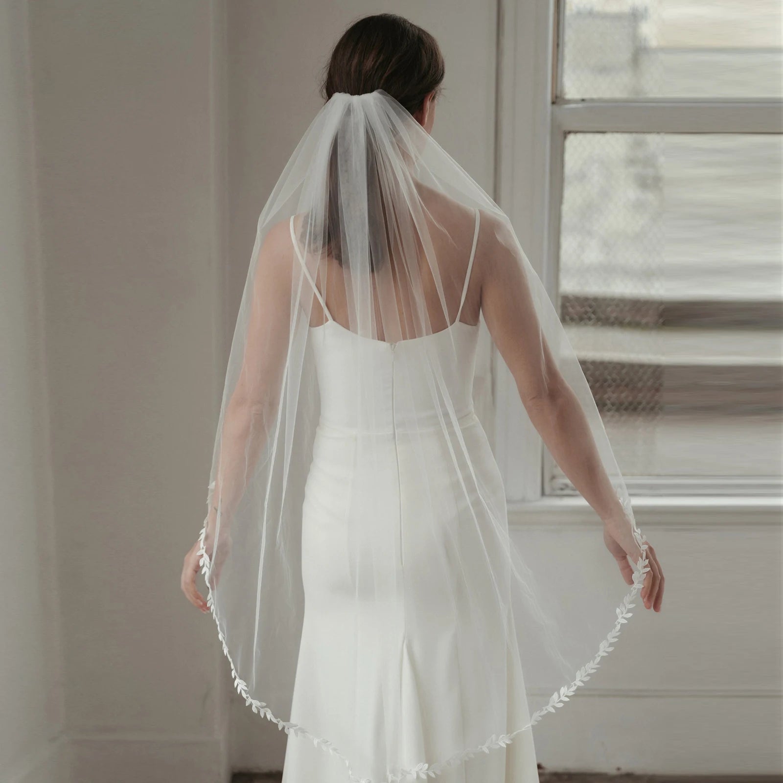 Willow | Leaf Edge Veil - 14:771ivory;200000063:1952 - Bridal Veil - Ivory & White