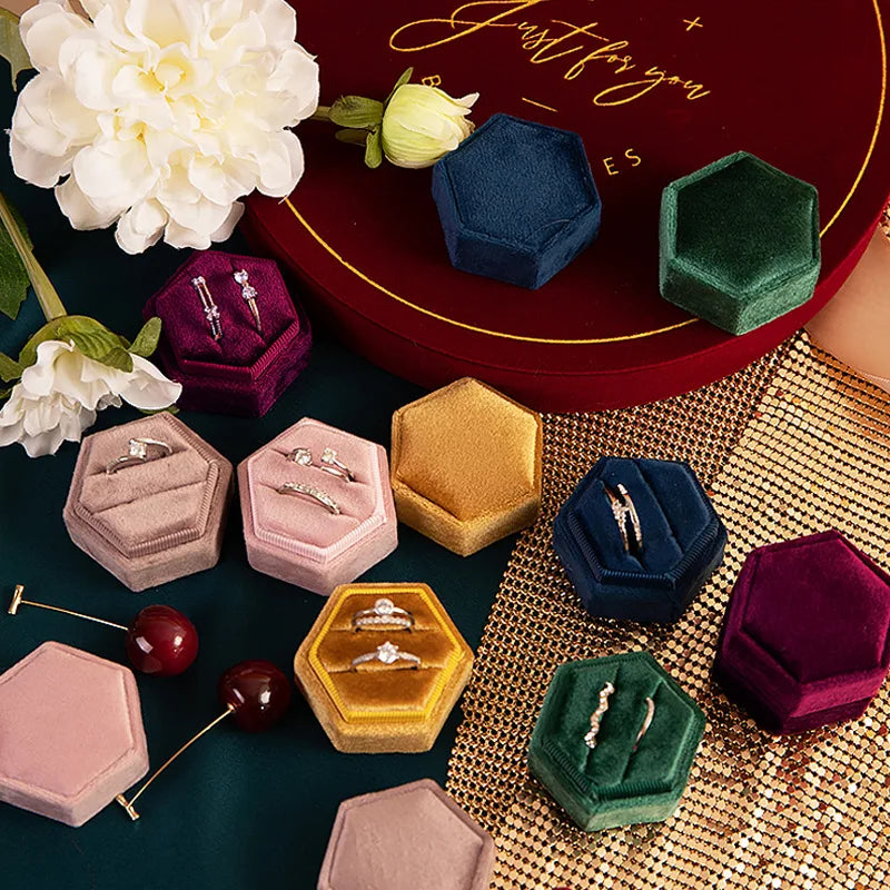 Gwendolyn Double Ring Box