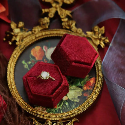 Gwendolyn Double Ring Box
