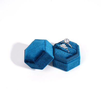 Gwendolyn Double Ring Box