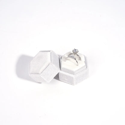 Gwendolyn Double Ring Box