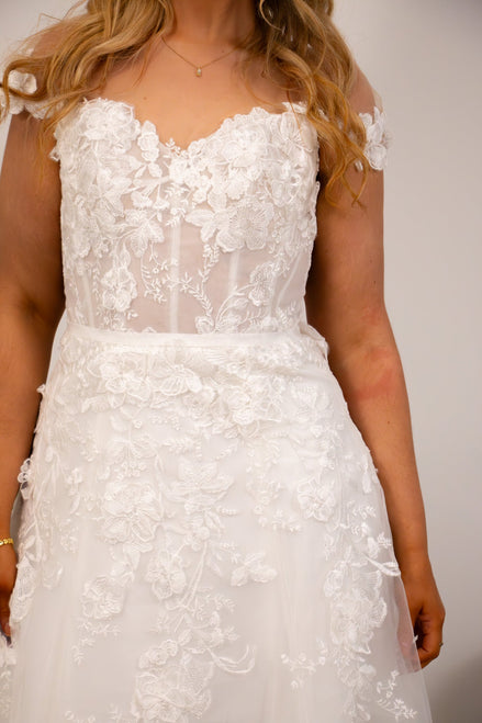 Asia -  - Wedding Dress - Ivory & White
