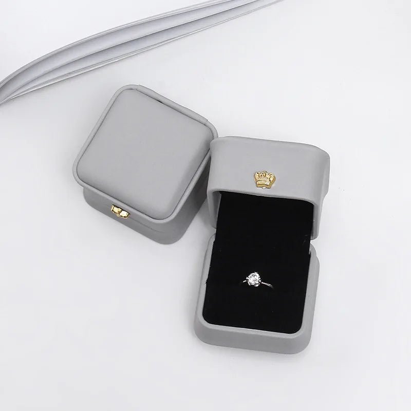 Crown Clasp Jewellery Box - 14:691grey;5:2000047635.8x5.8x4.5cm - Bridal Accessories - Ivory & White