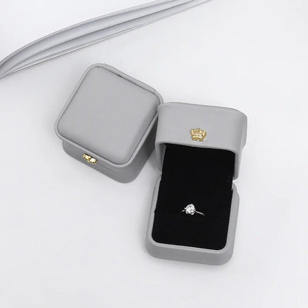 Crown Clasp Jewellery Box - 14:691grey;5:2000047635.8x5.8x4.5cm - Bridal Accessories - Ivory & White