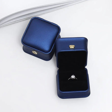 Crown Clasp Jewellery Box - 14:193navy blue;5:2000047635.8x5.8x4.5cm - Bridal Accessories - Ivory & White