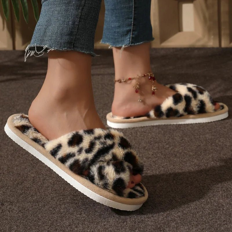 India Slippers - 14:691;200000124:201446563 - Bridal Accessories - Ivory & White