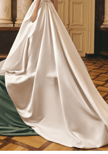 Kiara - Wedding Dress - Ivory & White