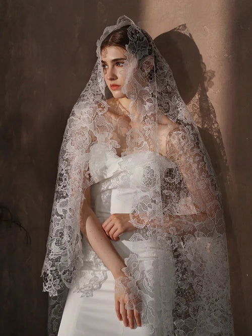 Liana | Full Lace Veil - 14:291m - Bridal Veil - Ivory & White