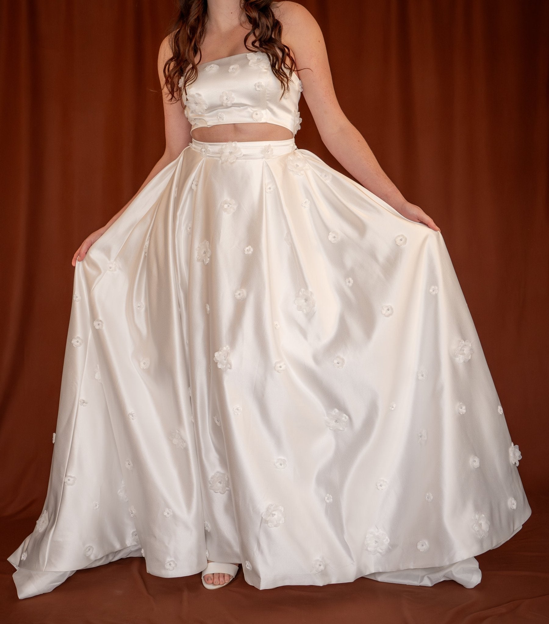 Margot - 14:29;200000443:151;200007763:201336100;200355263:200007659 - Wedding Dress - Ivory & White