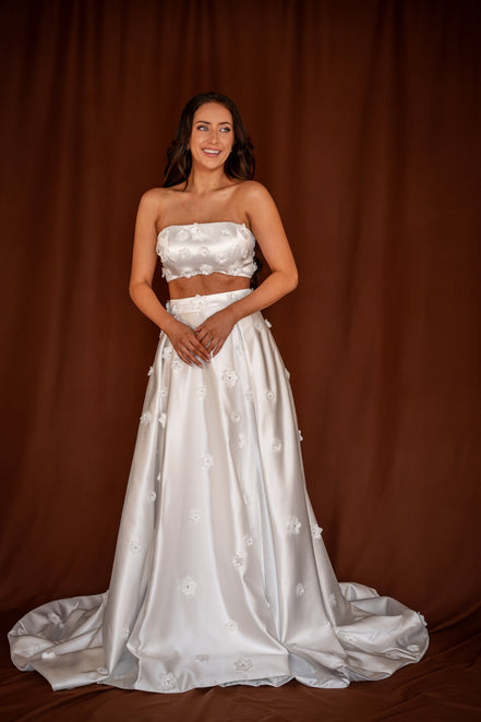 Margot - 14:29;200000443:151;200007763:201336100;200355263:200007659 - Wedding Dress - Ivory & White