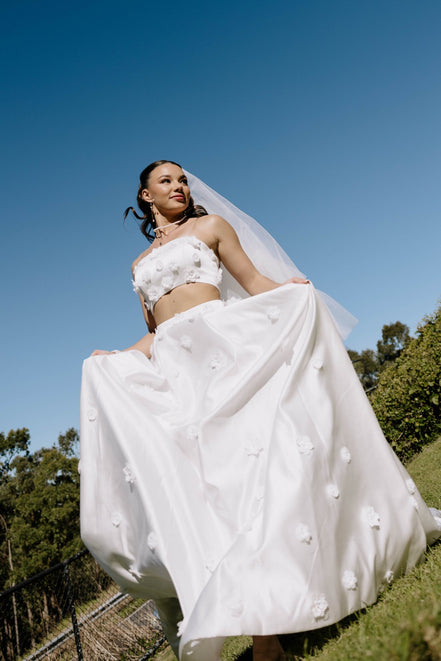 Margot - 14:29;200000443:151;200007763:201336100;200355263:200007659 - Wedding Dress - Ivory & White
