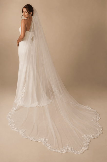 Nina -  - Bridal Veil - Ivory & White