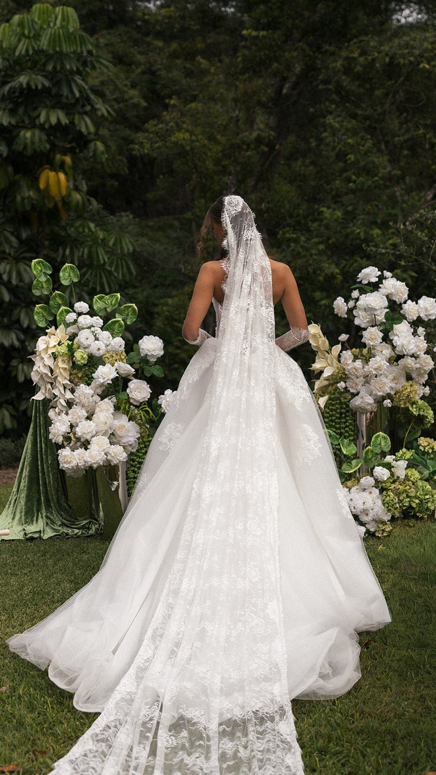 Renata | Mantilla Lace Veil – Ivory & White
