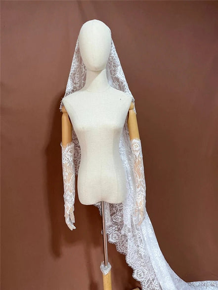 Renata | Mantilla Lace Veil - 14:29Off White;200000063:1952 - Bridal Veil - Ivory & White
