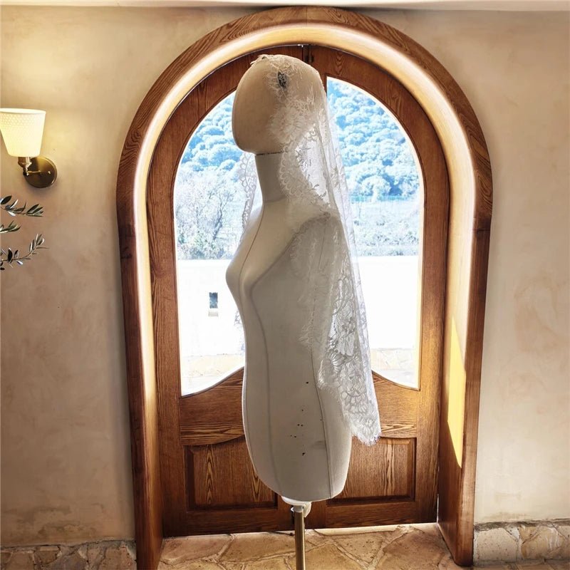 Renata | Mantilla Lace Veil - 14:29Off White;200000063:1952 - Bridal Veil - Ivory & White