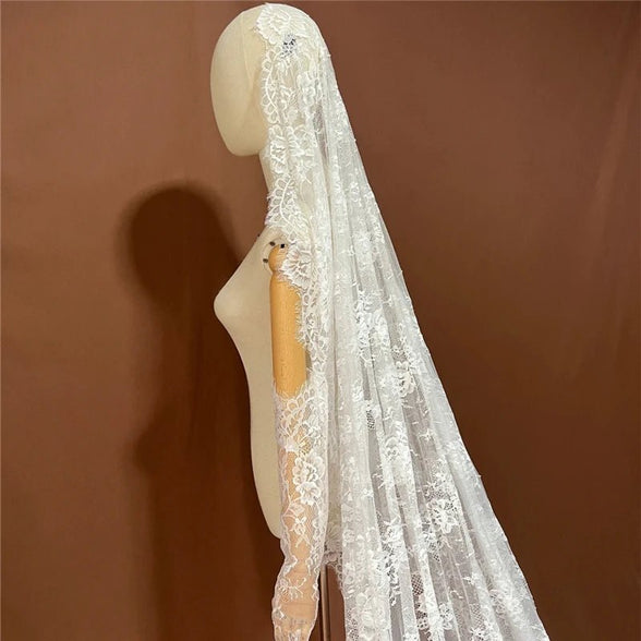 Renata | Mantilla Lace Veil - 14:29Off White;200000063:1952 - Bridal Veil - Ivory & White