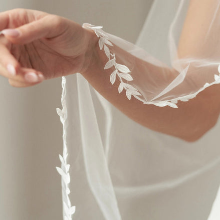 Willow | Leaf Edge Veil - 14:771ivory;200000063:1952 - Bridal Veil - Ivory & White